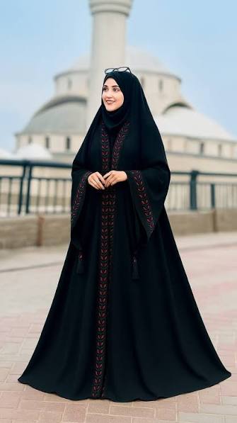 Elegant abaya